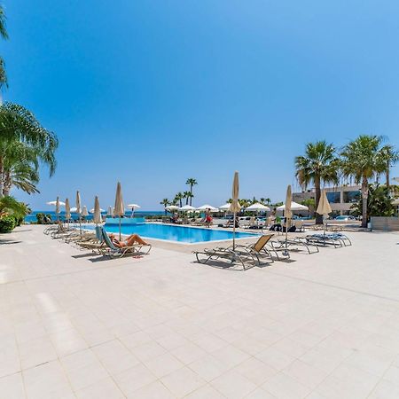 Gabriela - Coralli Beachfront Apartment Protaras Eksteriør bilde